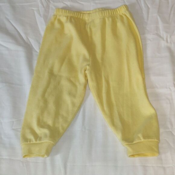 Mixed Winter Bundle with Top & 2 Bottoms!‎ - Picture 7 of 8